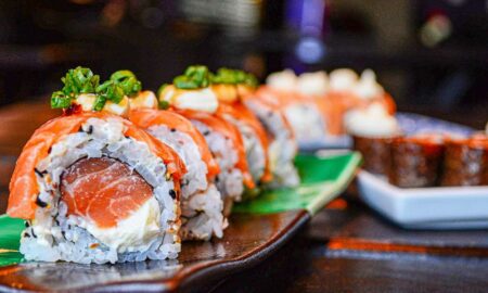 What's the difference between sushi and sashimi?